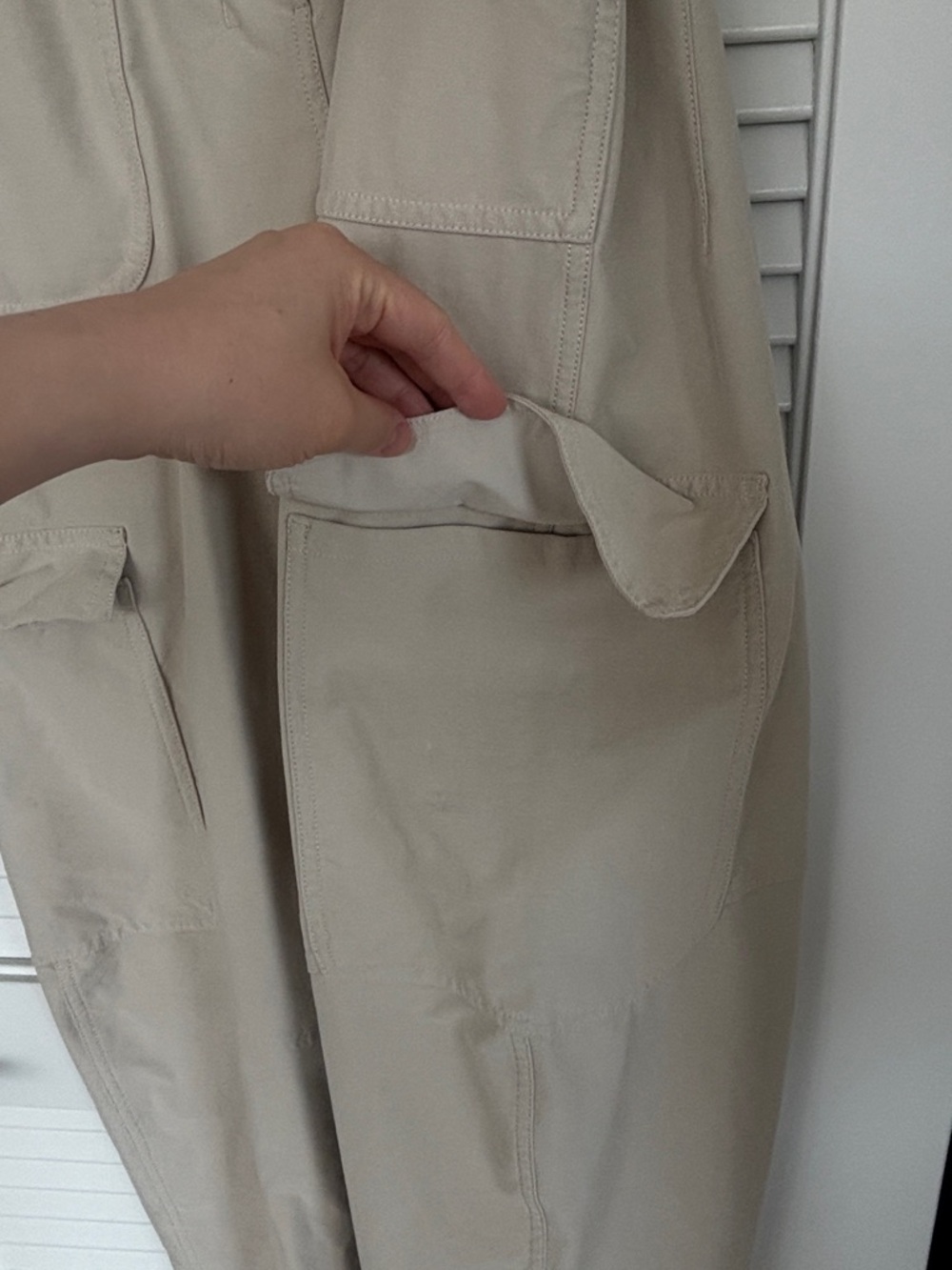 lululemon Light Utilitech Cargo Pocket High-rise Barrel Pants in Natural Ivory - Picture 5 of 7